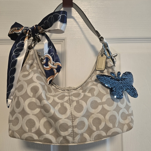 Coach Shoulderbag Signature Small Bag Green Satin Interior - Picture 8 of 16